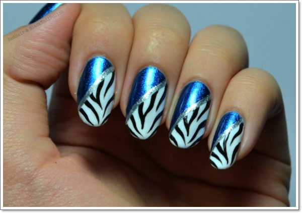 Amazing Blue Zebra Print Diagonal Nail Art