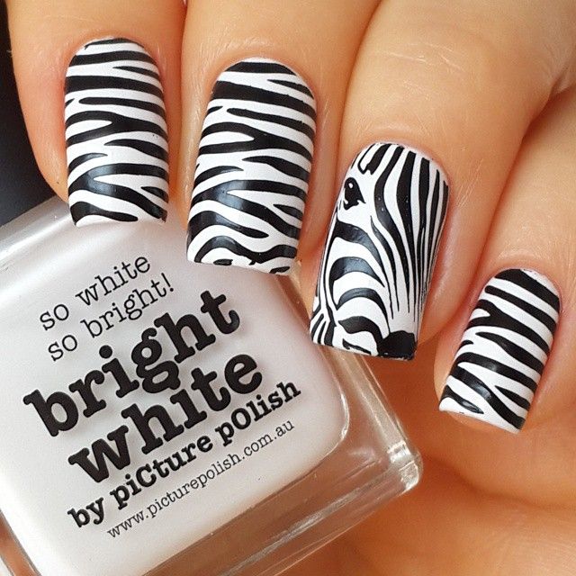 Black And White Acrylic Zebra Print Nail Art