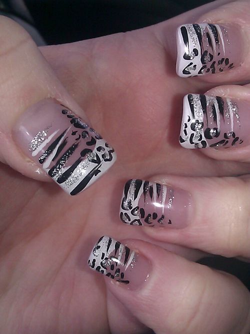 Black And White Easy Zebra Print Nail Art