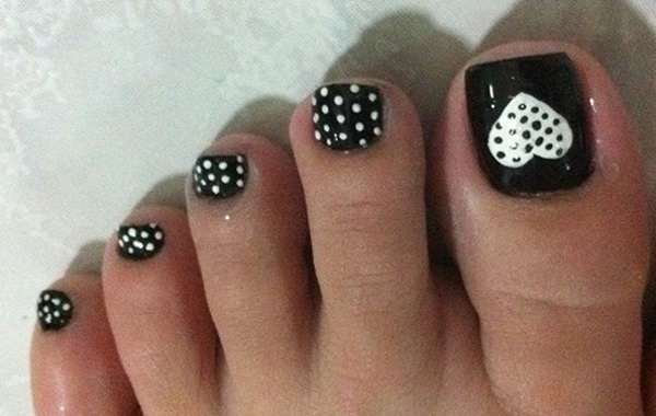 Black And White Polka Dots Nail Art For Toe Heart Design