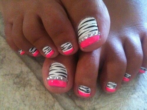Black And White Zebra Print Nail Art With Pink French Tip For Toe