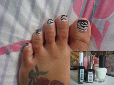 Black And White Zebra Print Nail Design For Toe