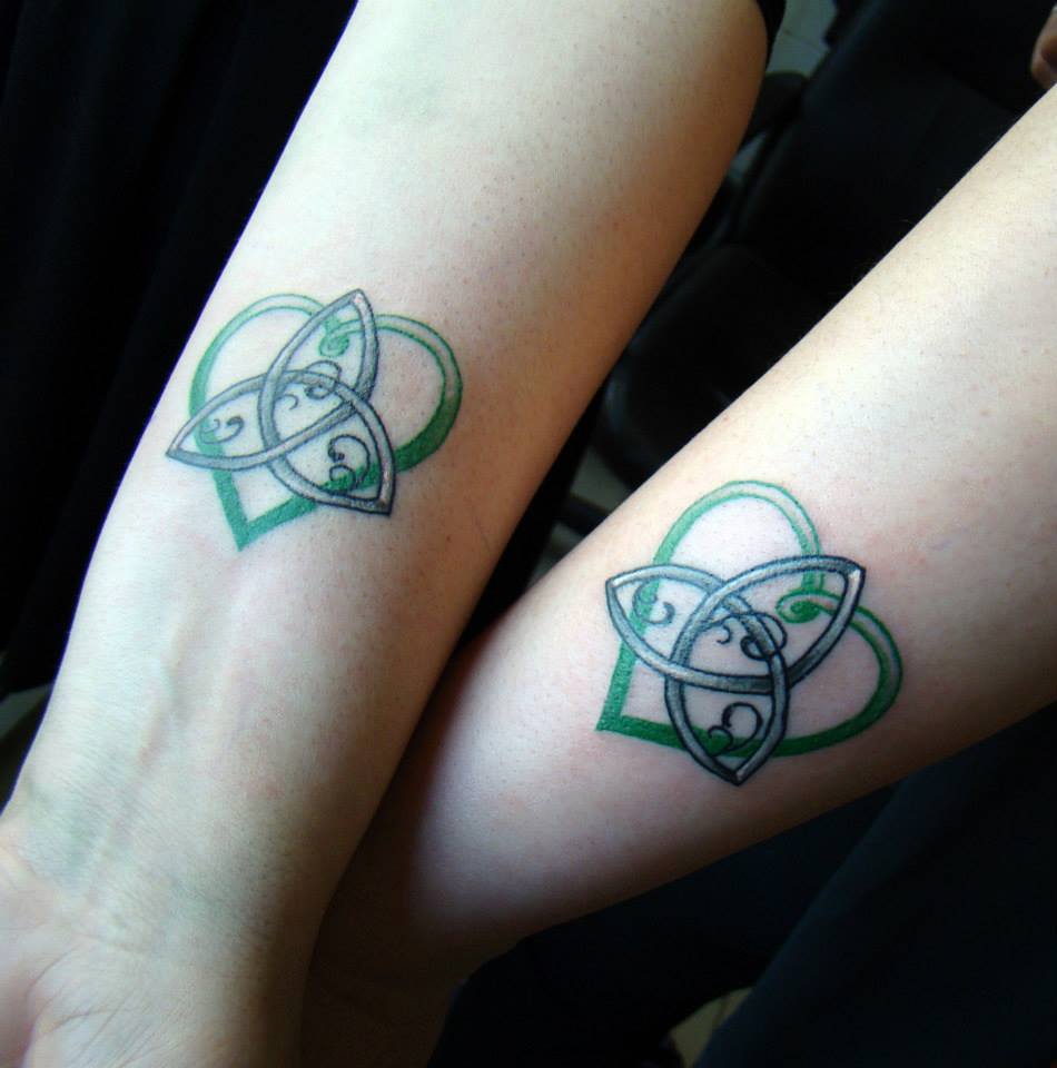 jakitatu:redoaddition-trinity-knot-celtic-knot-celtic-celtic-tattoo-flowers- wrist-tattoo-girly-tattoo-trinity-trinity-knot