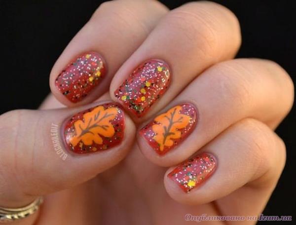 Glitter Nails With Orange Fallen Leaf Thanksgiving Nail Art