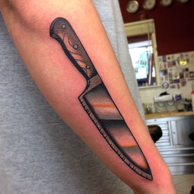 Nice Traditional Knife Tattoo On Forearm