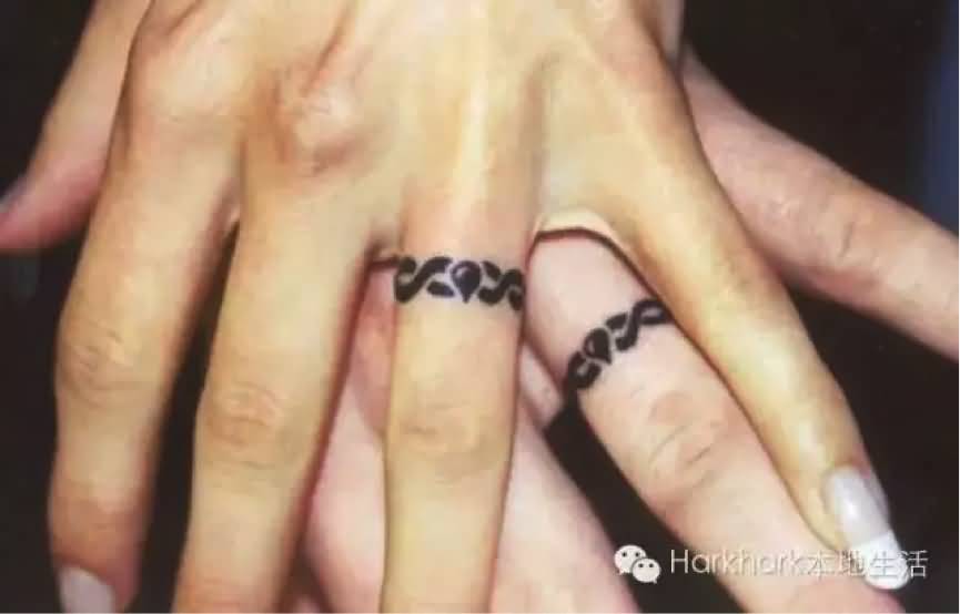Beautifuly Designed Rings Matching Tattoos On Fingers