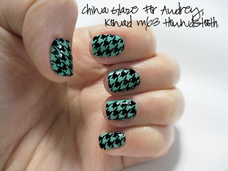 Black And Green Houndstooth Nail Art