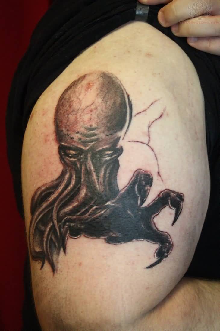 Black And Grey Cthulhu Tattoo On Right Bicep