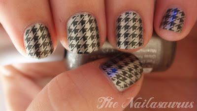 Black And Grey Houndstooth Nail Art Design