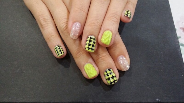 Black And Yellow Houndstooth Nail Art