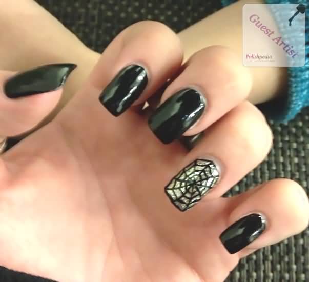 Black Nails With Accent Spiderweb Halloween Nail Art