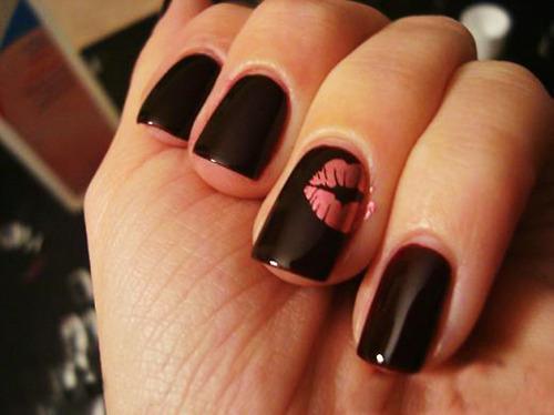 Black Nails With Pink Lipstick Mark Nail Art