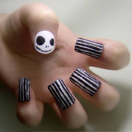 50 Cool Halloween Nail Art Design Ideas