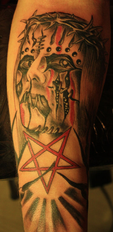Nice Slipknot Member Face With Star Tattoo By Unibody
