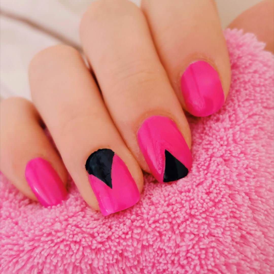 Pink And Black Chevron Design Nail Art