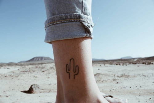Saguaro Cactus Outline Tattoo On Back Leg