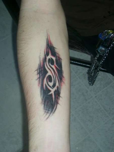 Small Slipknot Tribal Logo Tattoo