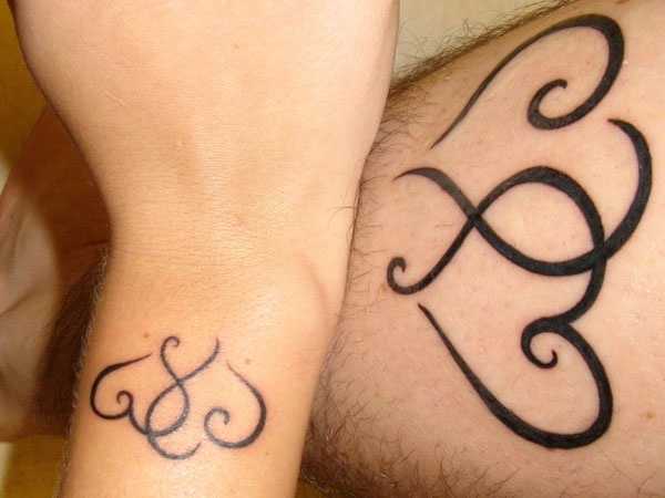Sweet Big And Small Tribal Hearts Couple Matching Tattoos