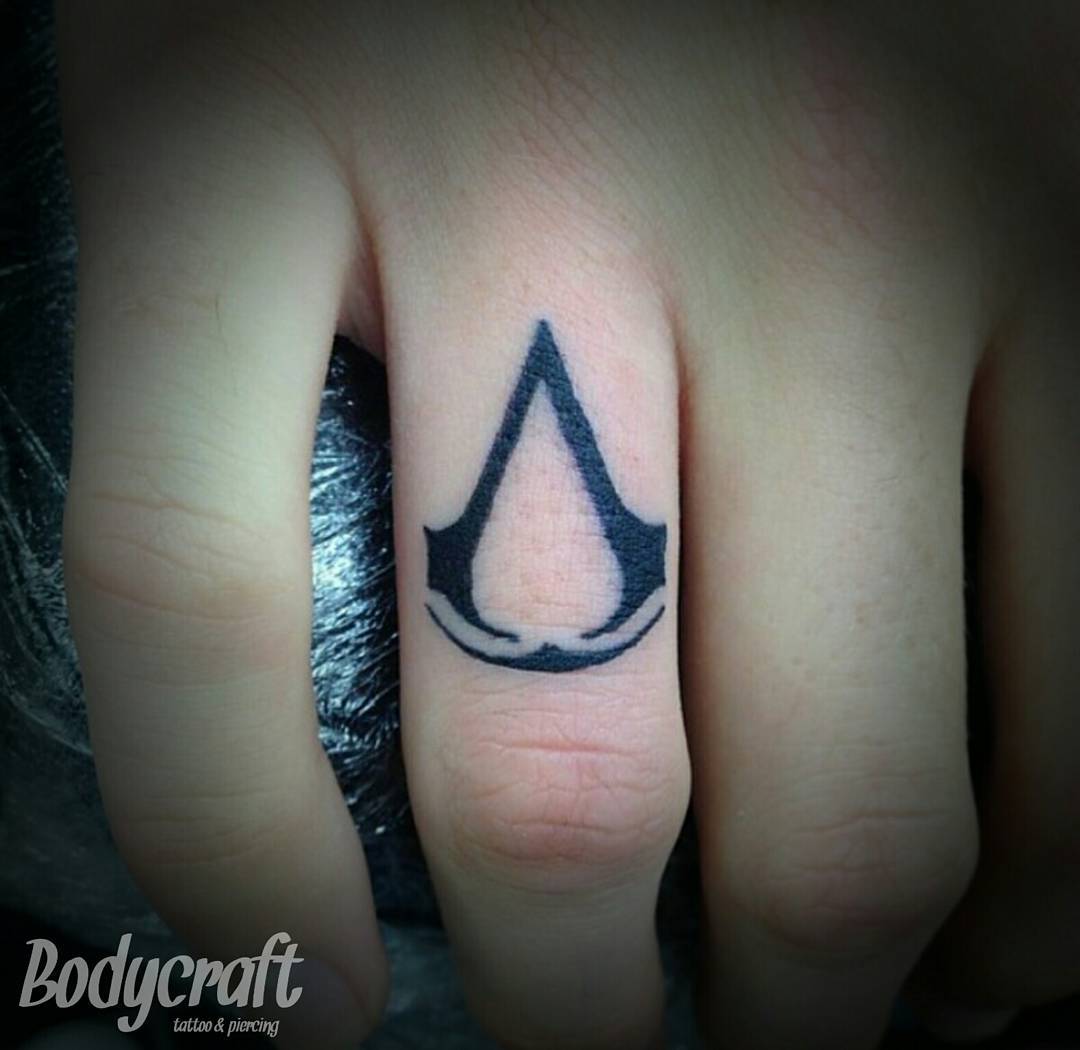 Assassins Creed Tattoo On Finger For Men