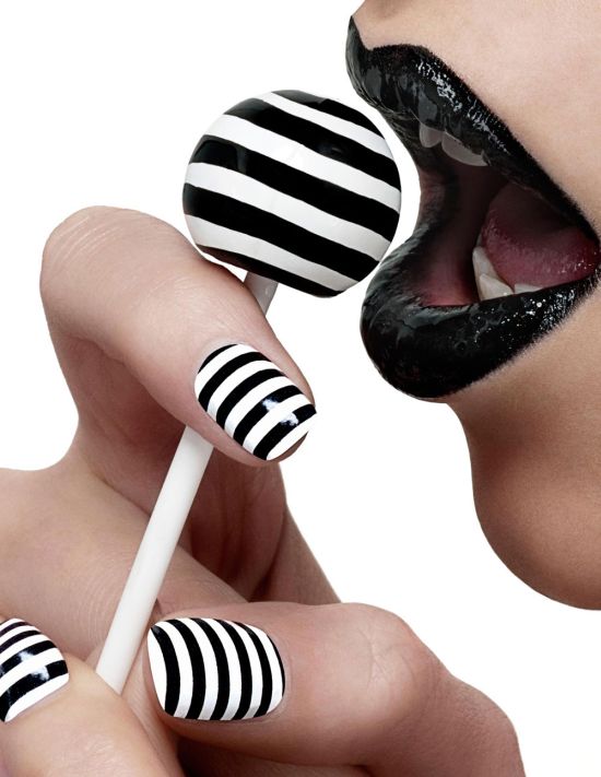 Black And White Amazing Stripes Design Nail Art