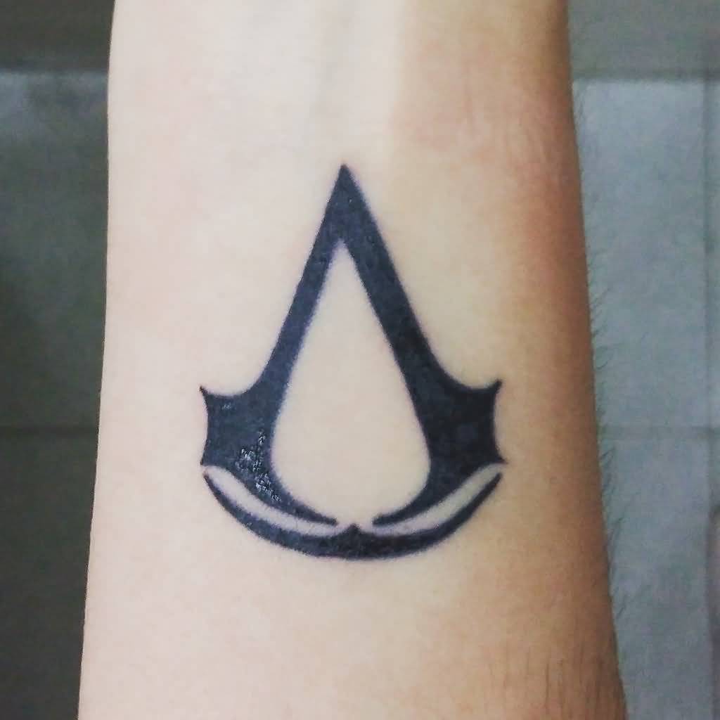 30+ Unique Assassins Creed Tattoos