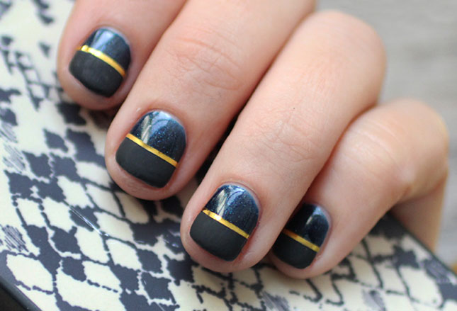 Black Short Nails With Gold Stripes Nail Art
