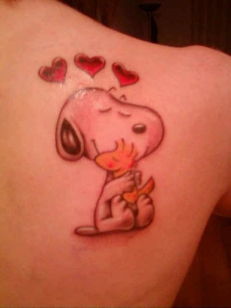 Lovely Snoopy Tattoo On Right Back Shoulder