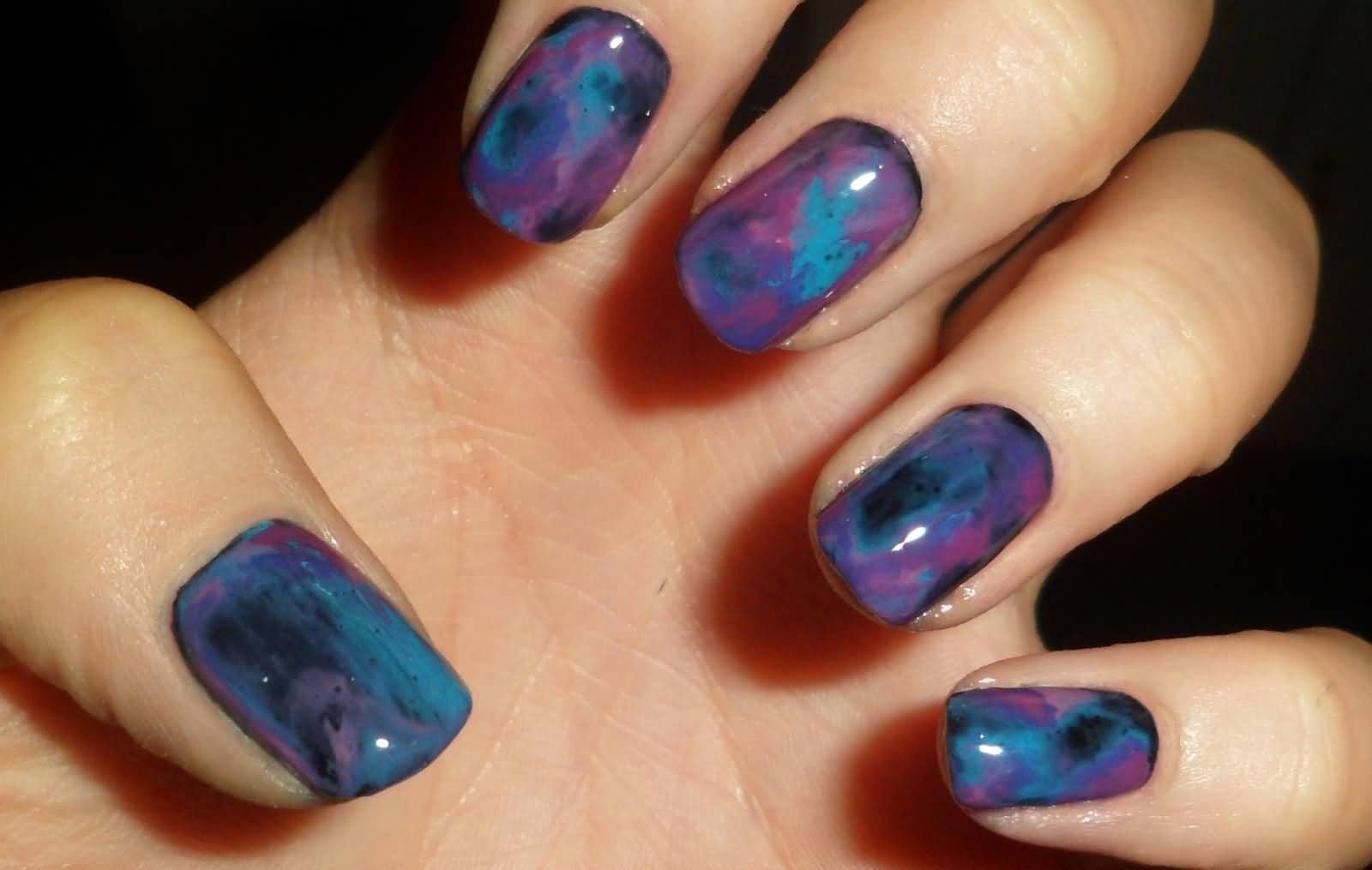 Multicolor Water Marble Nail Art