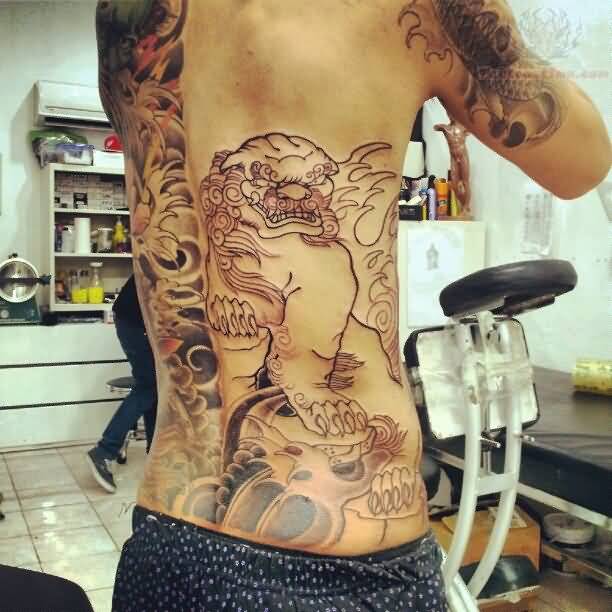 Nice Foo Dog Tattoo On Back