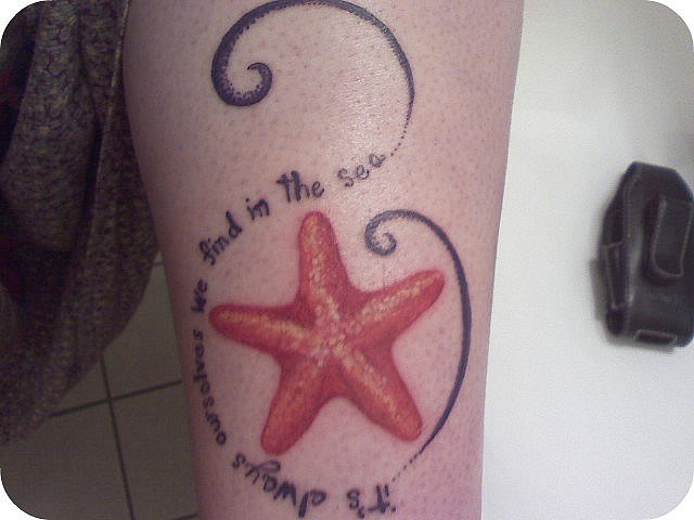 Nice Lettering With Starfish Tattoo.