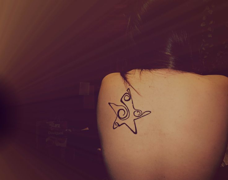 Nicely Designed Starfish Tattoo On Left Upper Back