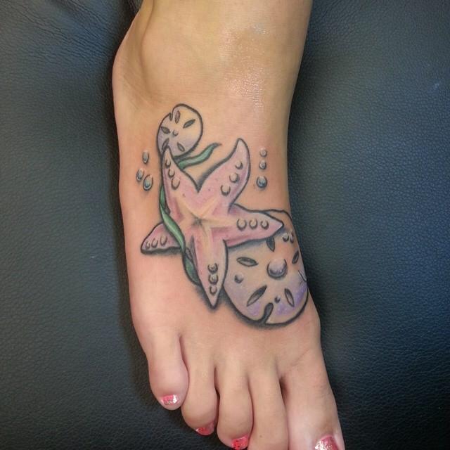 Realistic Starfish With Sand Dollar And Bubbles Tattoo On Foot By Justin Duvall