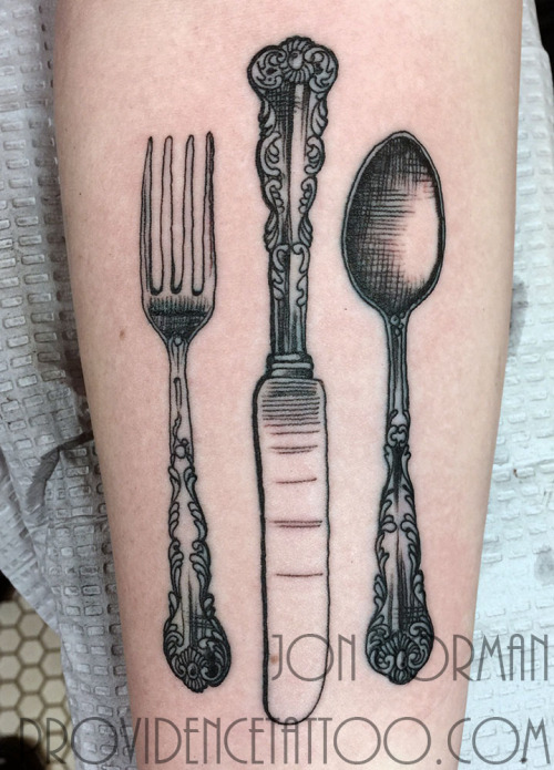 Black And Grey Vintage Fork With Spoon And Knife Tattoo