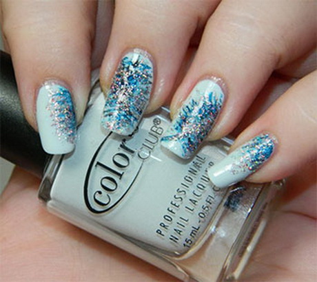 Blue Glitter Winter Nail Art Design Idea