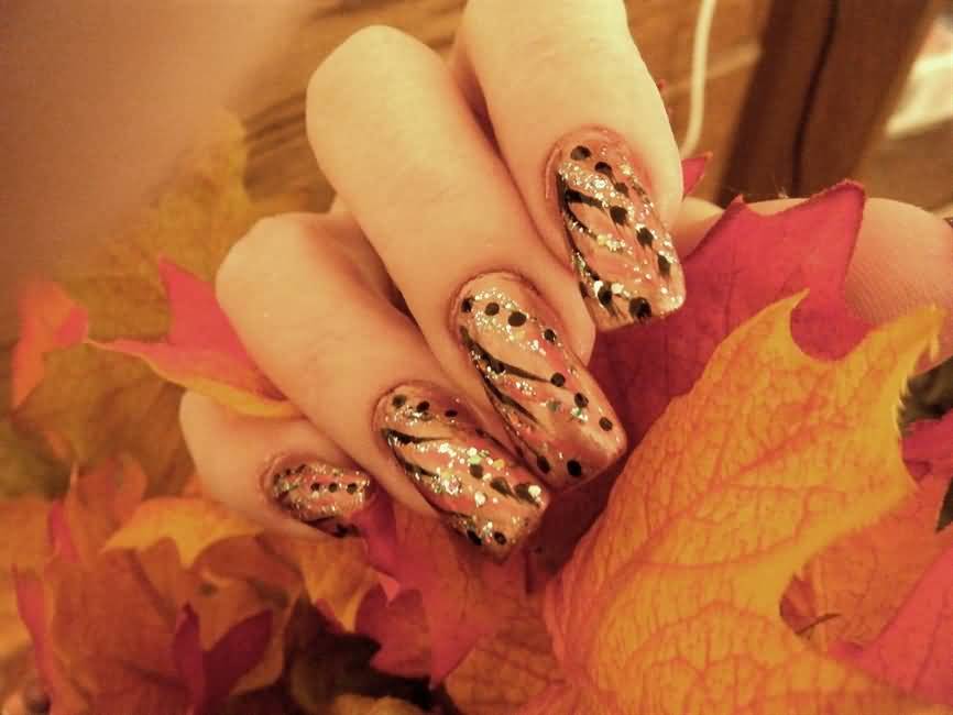 Glitter Autumn Nail Art Design