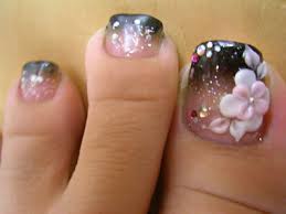 Glitter Nails With 3d Flowers Toe Nail Art