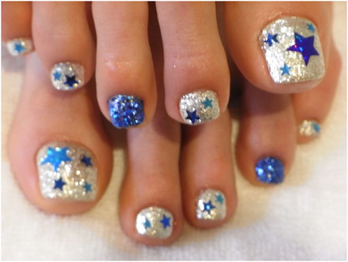 Glitter Toe Nail Art With Stars Design Idea