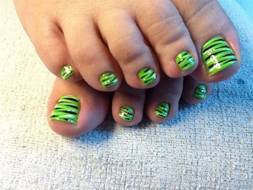 Green And Black Zebra Stripes Toe Nail Art