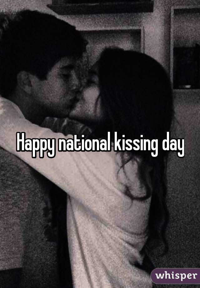 Happy National Kissing Day Greetings Picture