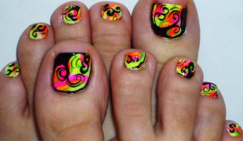 Neon Stylish Toe Nail Art