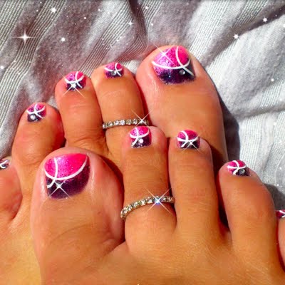 Pink And Purple Glitter Toe Nail Art