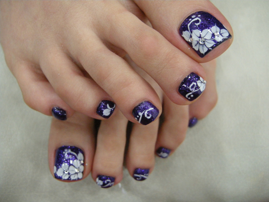 Purple Toe Nails With White Flowers Nail Design