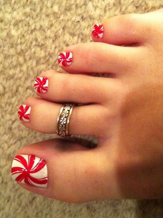 Red And Pink Spiral Design Toe Nail Art