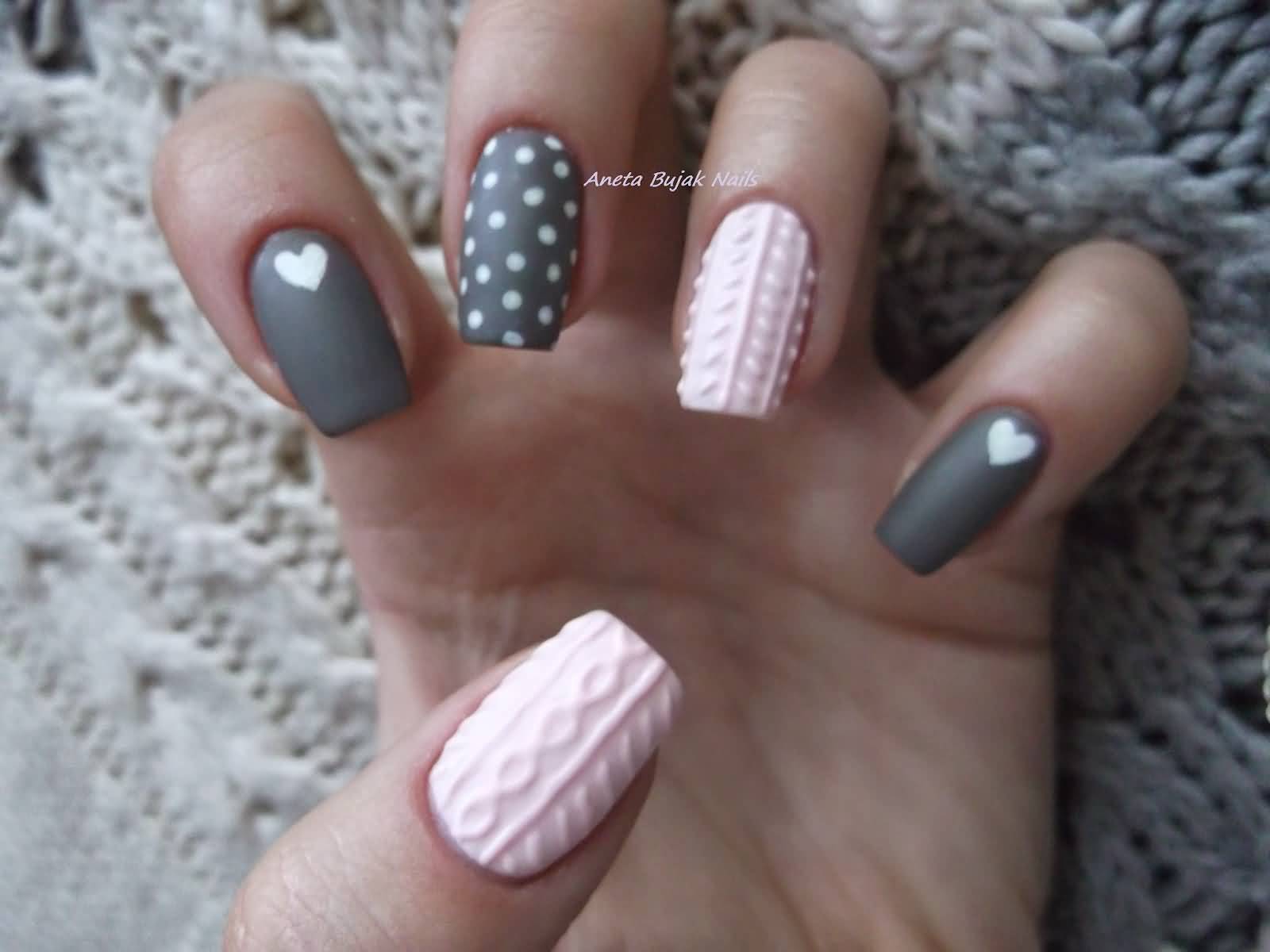 White Dots And Baby Pink 3d Design Winter Nail Art