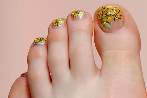 Yellow Flowers Toe Nail Art