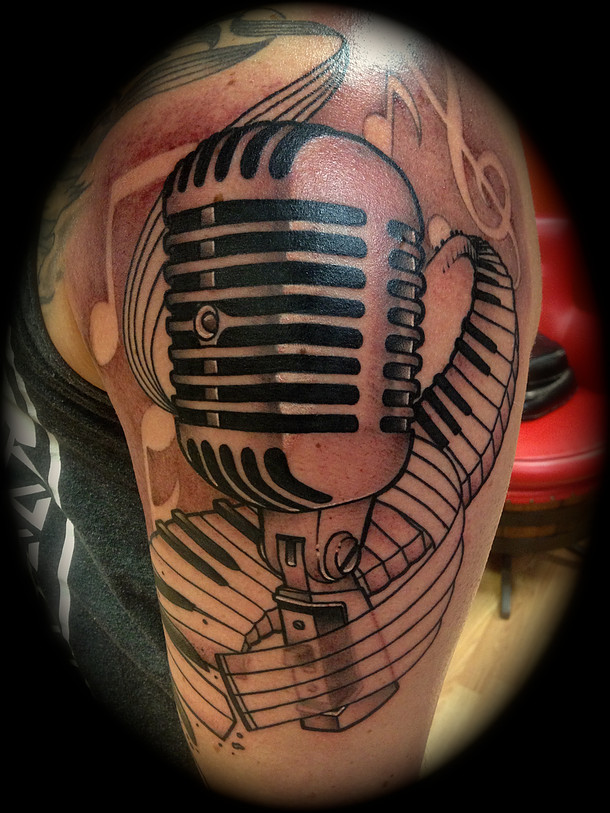 Amazing Grey Large Microphone Piano Tattoo On Left Shoulder