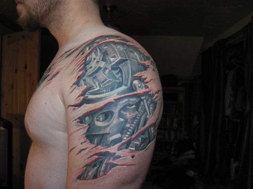 Awesome 3D Biomechanical Tattoo On Left Shoulder
