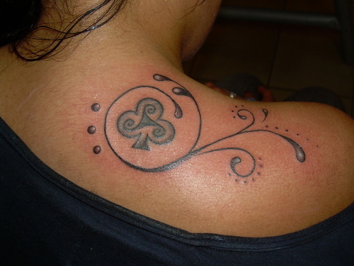 Beautiful Grey Celtic Shamrock Tattoo On Back Left Shoulder