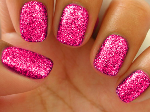 Beautiful Pink Glitter Nail Art Design Idea