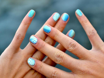 Blue And White Stripes Design Nail Art Idea